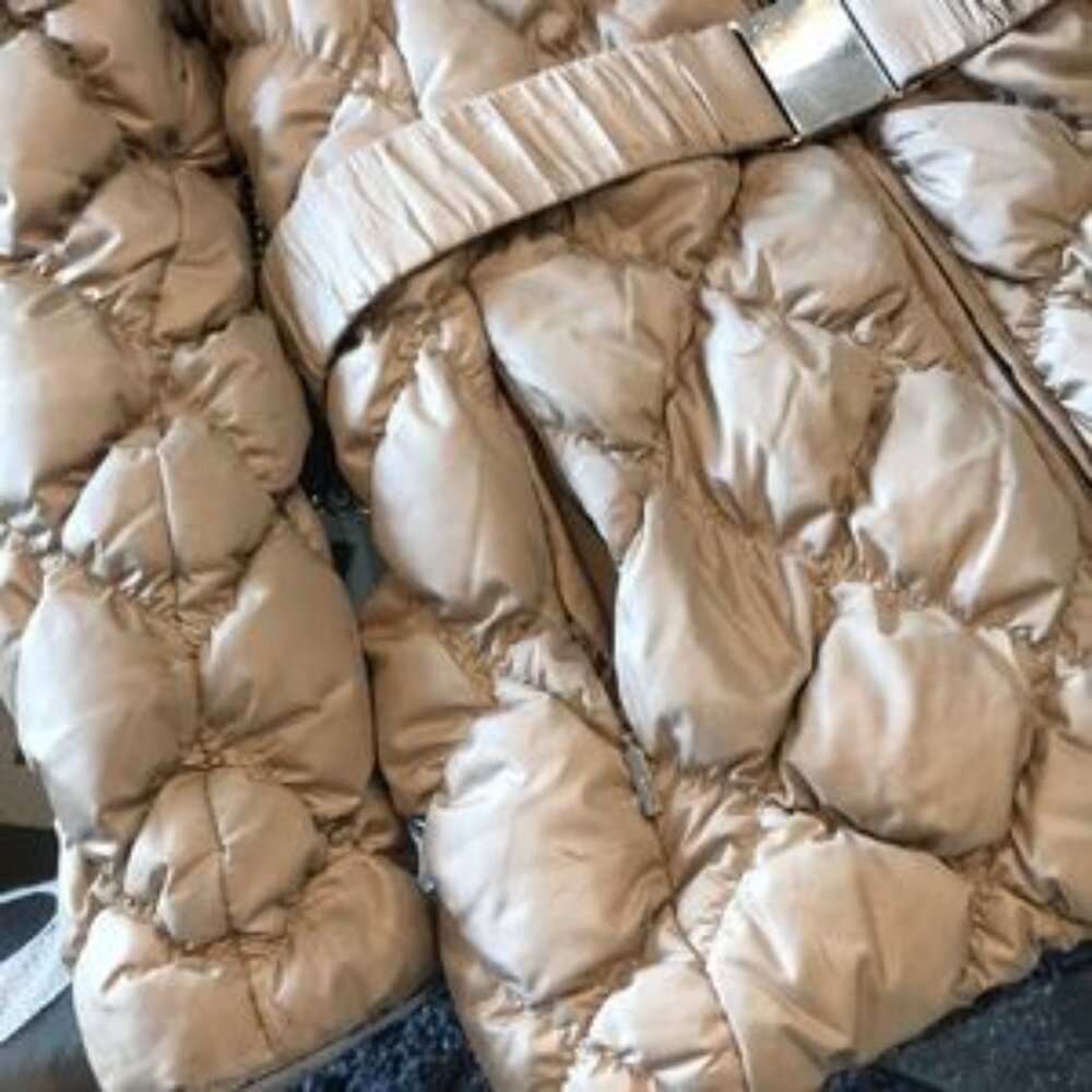 Beautiful Down Jacket. - image 2